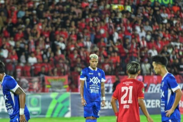 Douglas Cruz Bergabung dengan Persijap Jepara untuk Memperkuat Lini Pertahanan