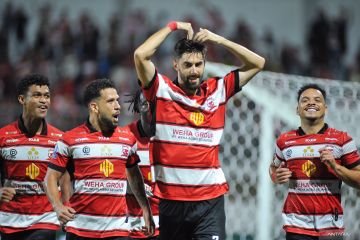 Madura United dan Persita Tangerang Selesaikan Pertandingan dengan Skor Imbang 1-1